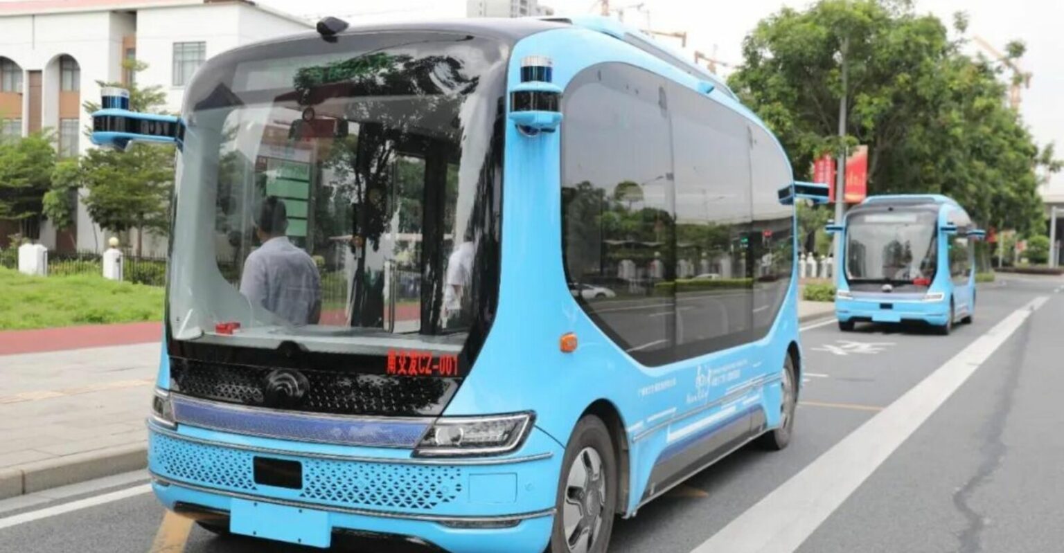 Guangzhou launched first driverless bus line with L4 autonomous driving ...